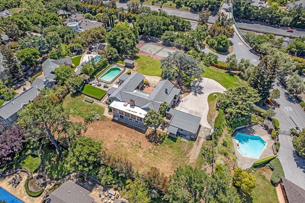 Los Altos, CA 94024,730 Mora DR