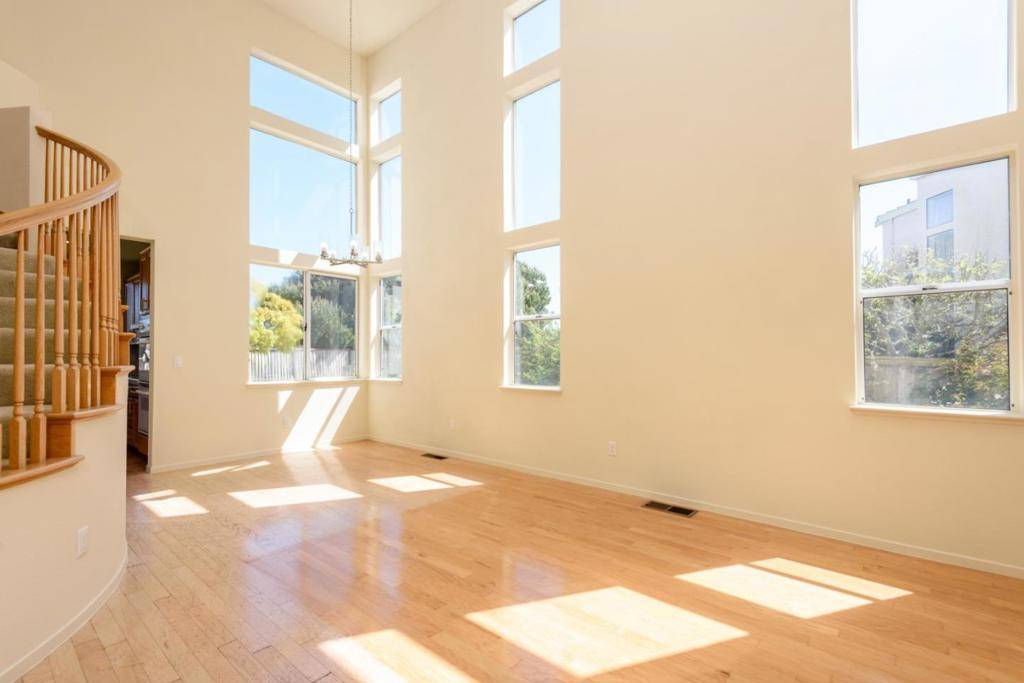 Daly City, CA 94015,82 Belhaven Court