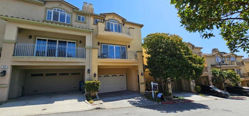 South San Francisco, CA 94080,811 La Montagne PL