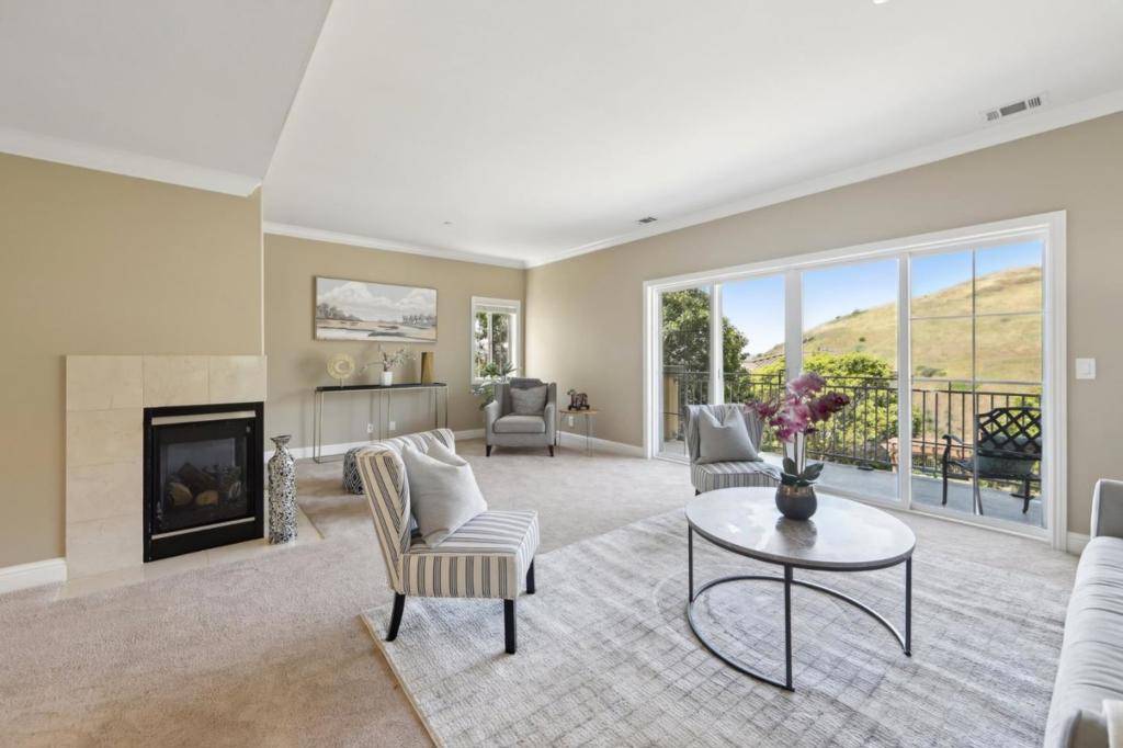 811 La Montagne PL South San Francisco, CA 94080