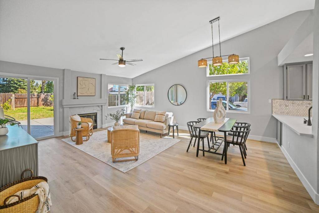 Elk Grove, CA 95758,8125 River Otter WAY