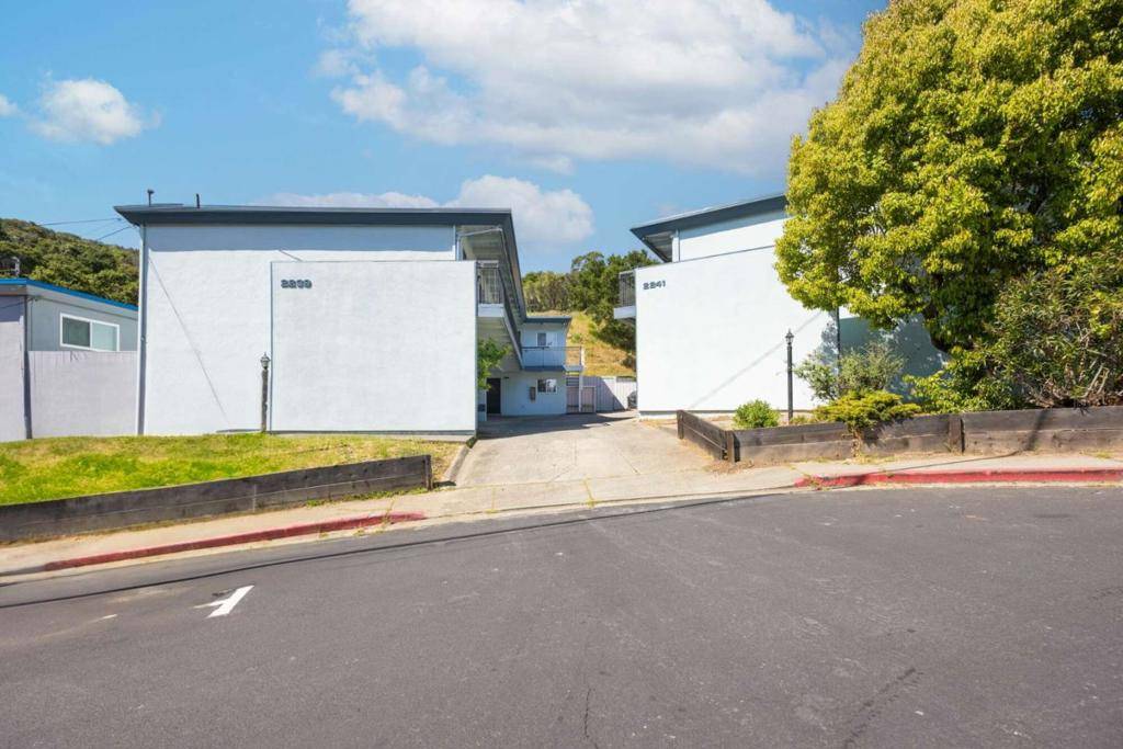 Belmont, CA 94002,2241 Village CT