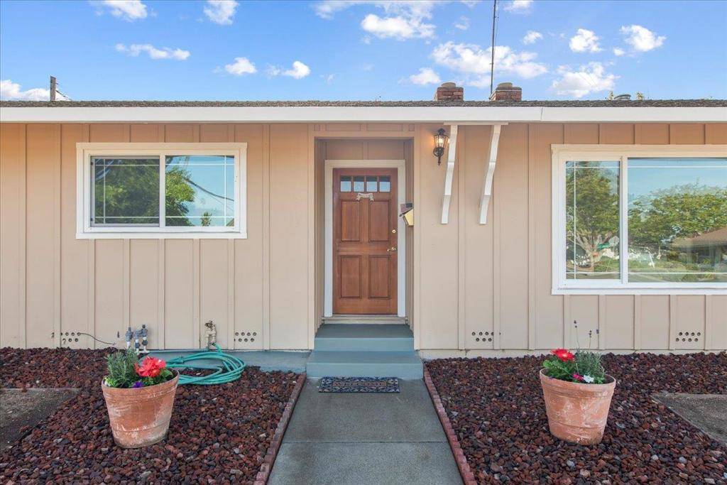 San Jose, CA 95129,1455 Elka AVE