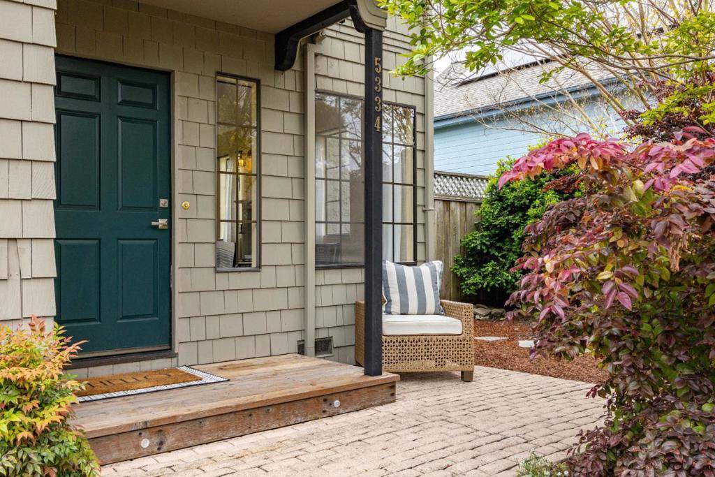 Soquel, CA 95073,5334 Soquel DR