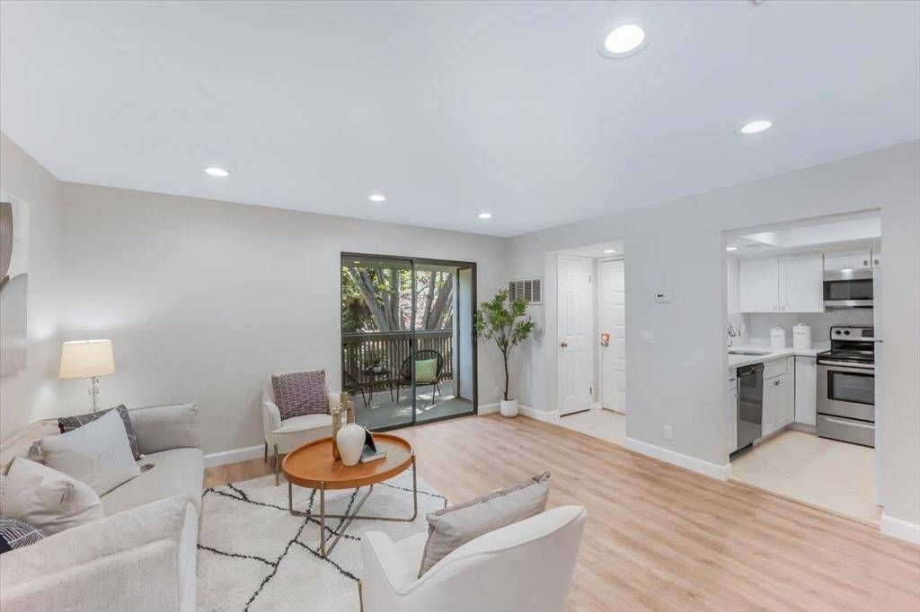 Sunnyvale, CA 94085,714 San Conrado TER #5