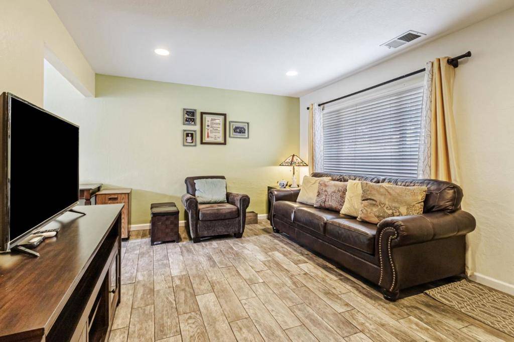 San Jose, CA 95123,5465 Don Edmondo CT