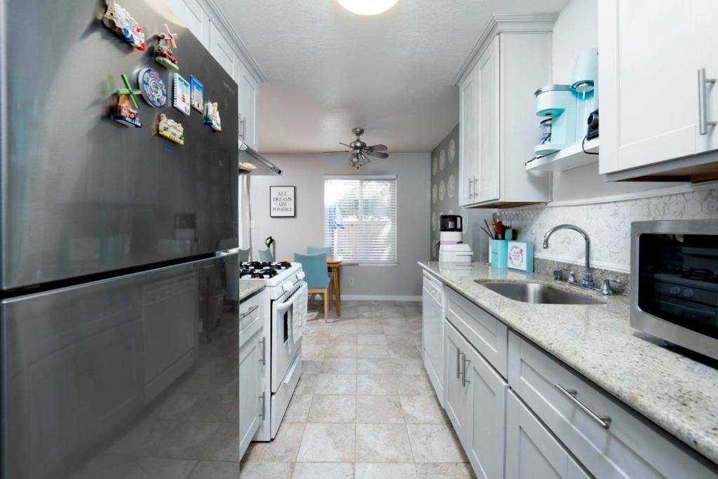 Fremont, CA 94536,2755 Country DR #140