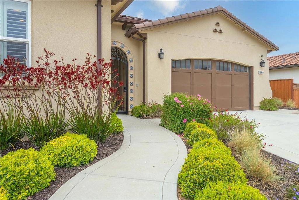 Marina, CA 93933,2999 Bluffs DR