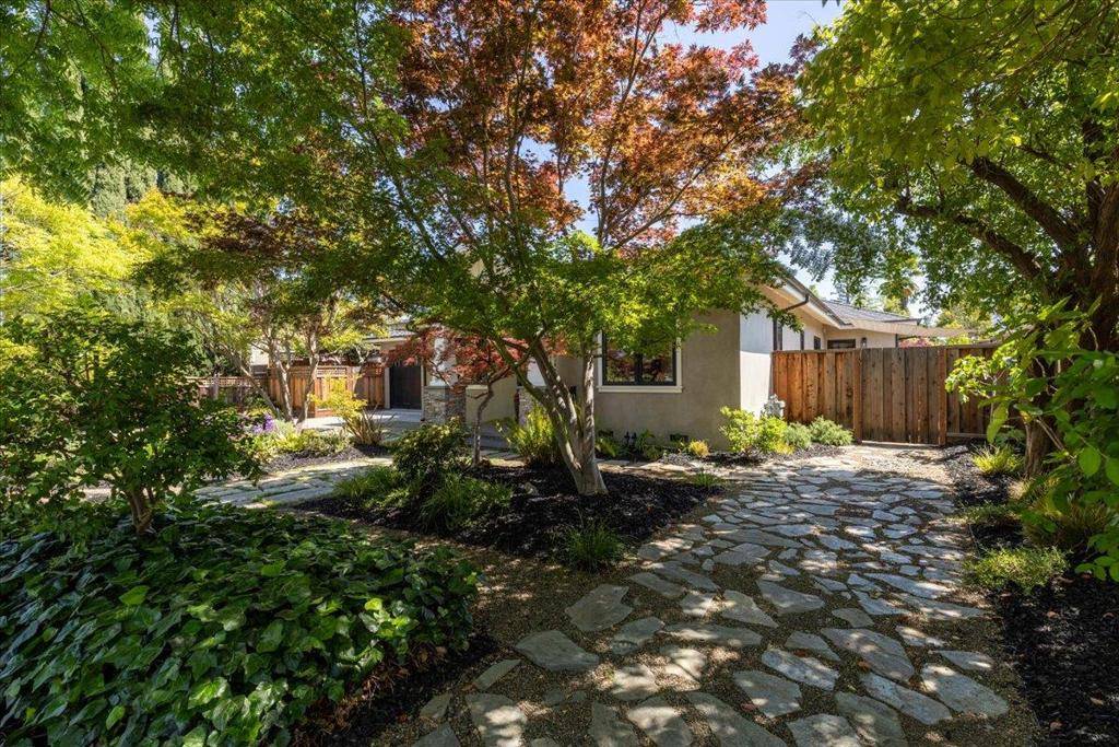 Campbell, CA 95008,206 Catalpa LN