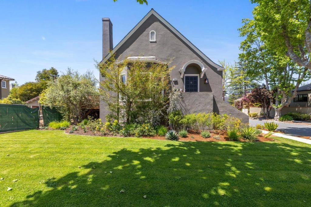 Burlingame, CA 94010,2200 Hillside DR