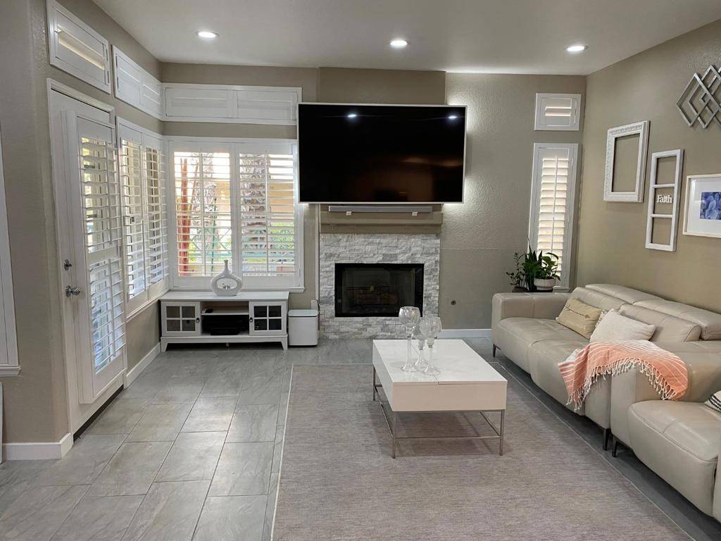 San Diego, CA 92128,12670 Springbrook DR #C