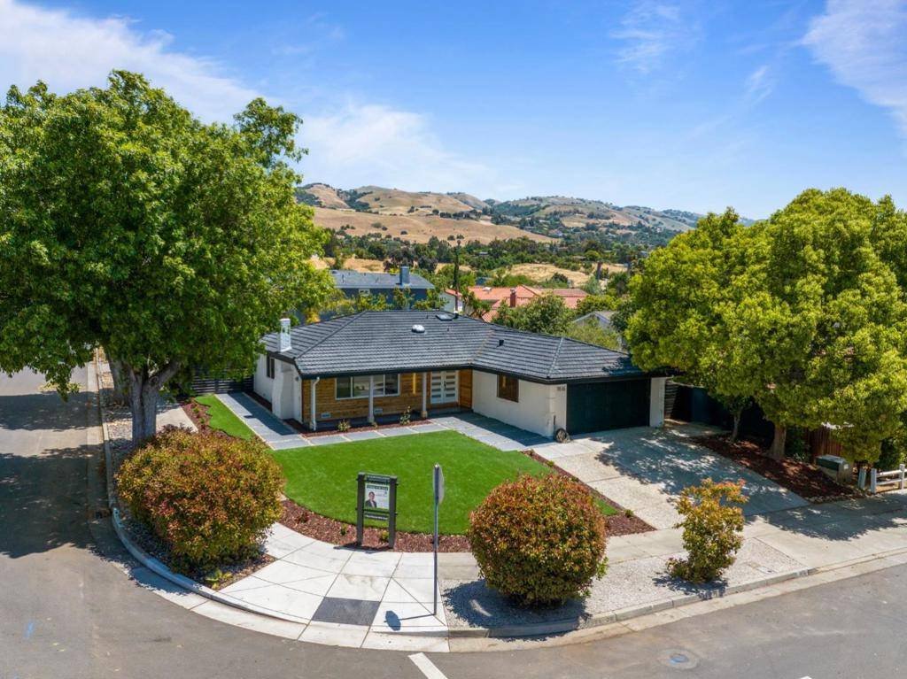 San Jose, CA 95148,3516 Cuesta DR