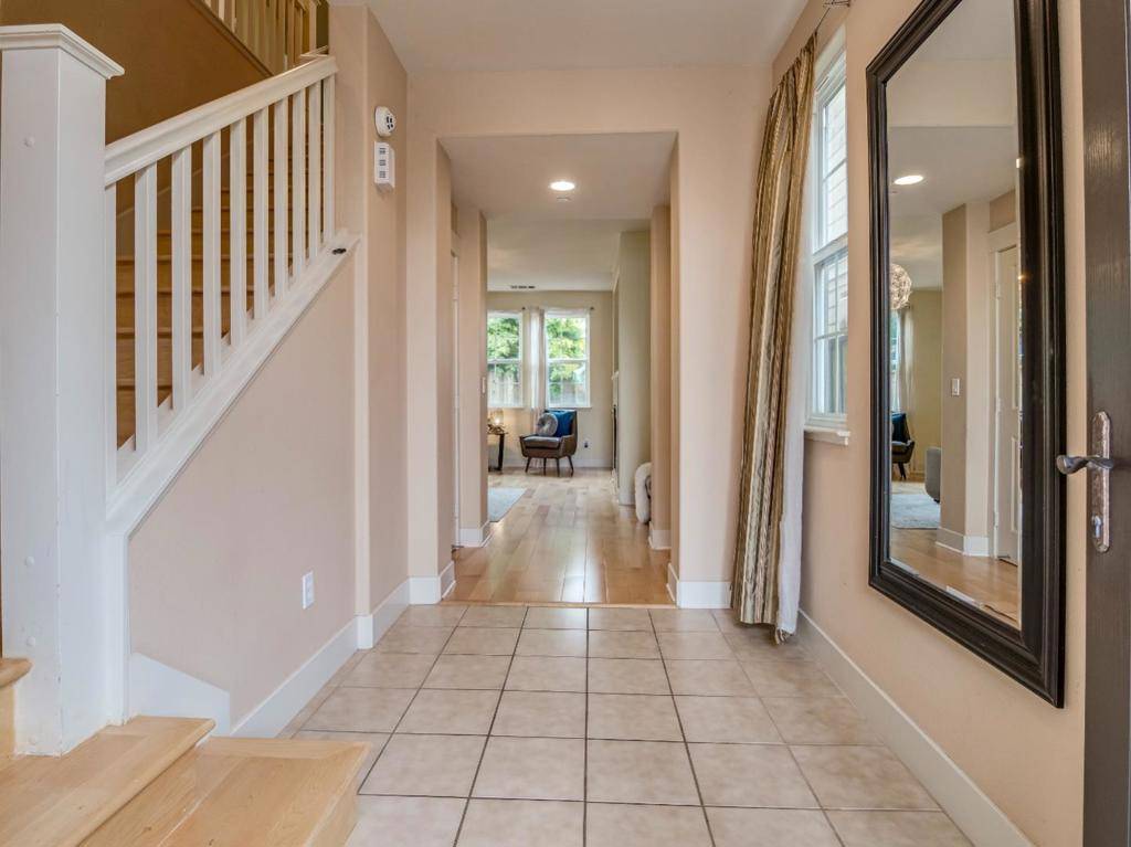 Pacifica, CA 94044,391 Sycamore ST