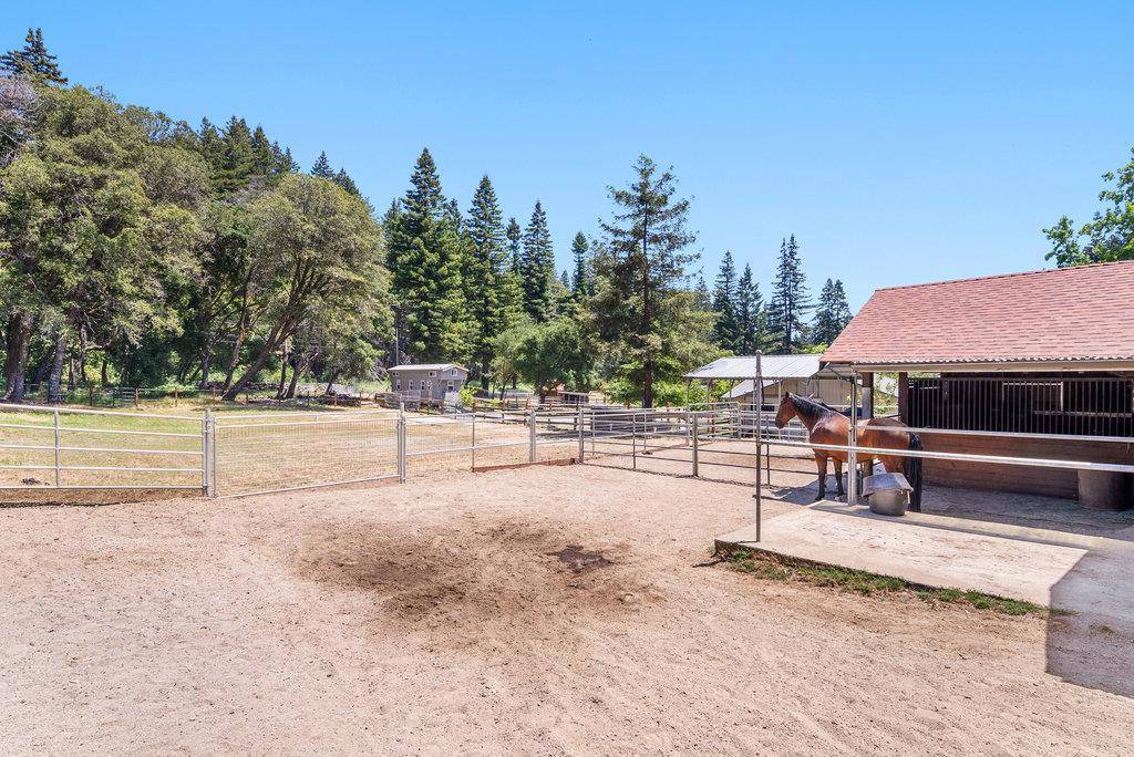 Santa Cruz, CA 95060,50 Nichols DR