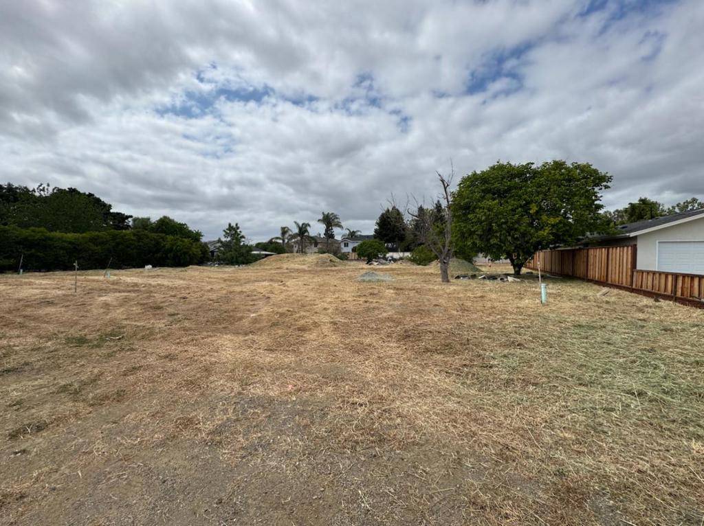 Gilroy, CA 95020,111 Farrell AVE