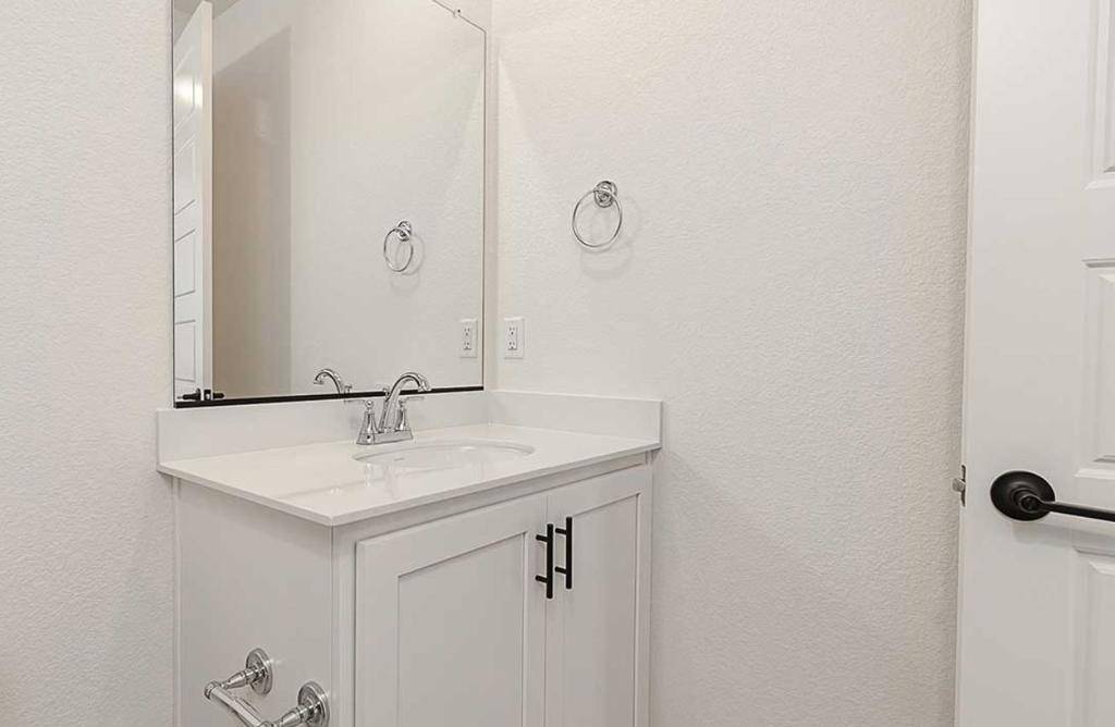 Lathrop, CA 95330,16027 Tesstarossa ST