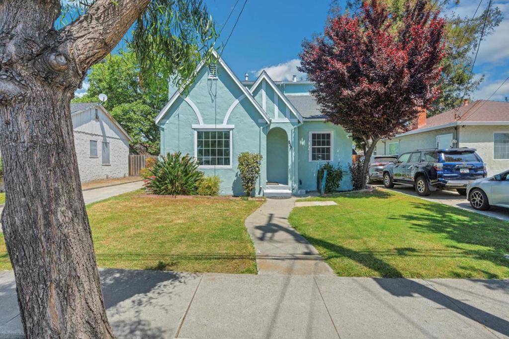 San Jose, CA 95125,523 Hull AVE