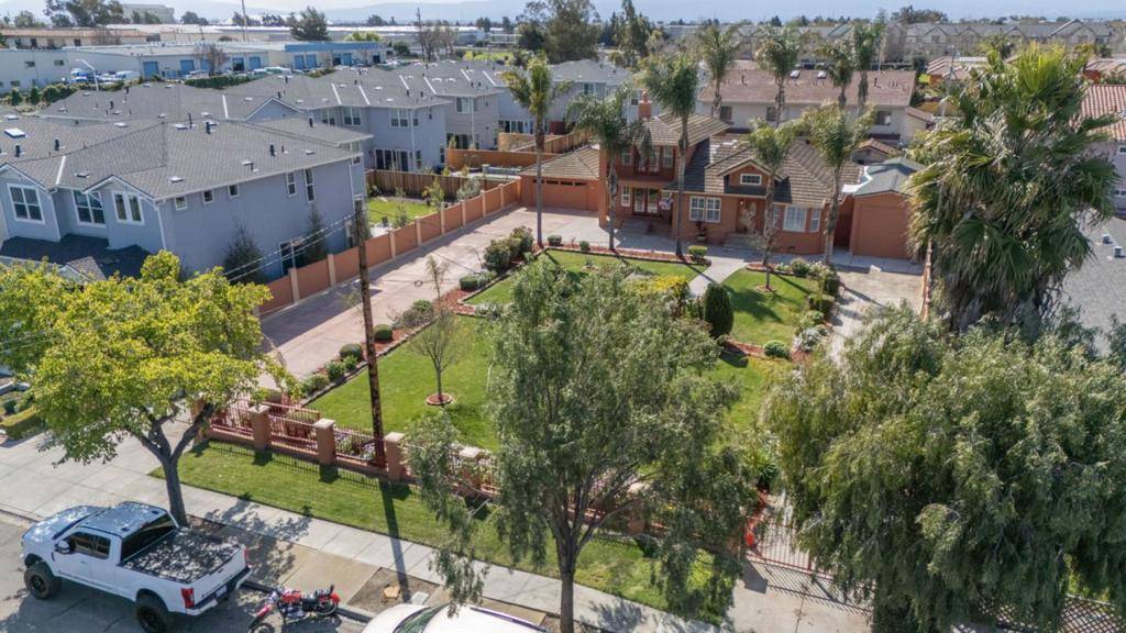 Newark, CA 94560,37241 Olive ST