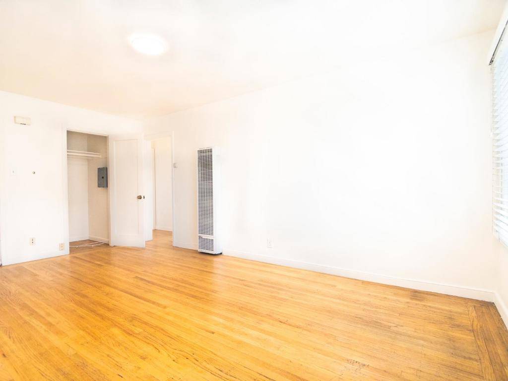 South San Francisco, CA 94080,404 Spruce AVE #3