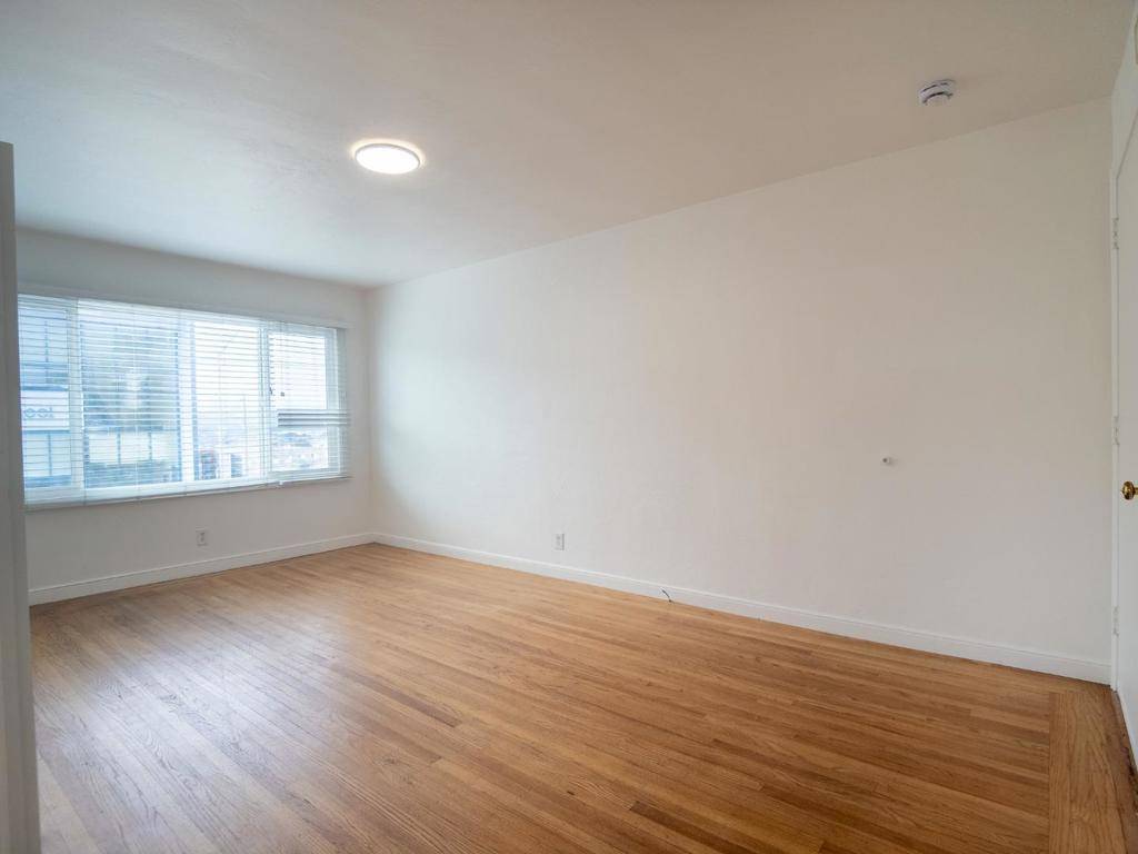 South San Francisco, CA 94080,404 Spruce AVE #3
