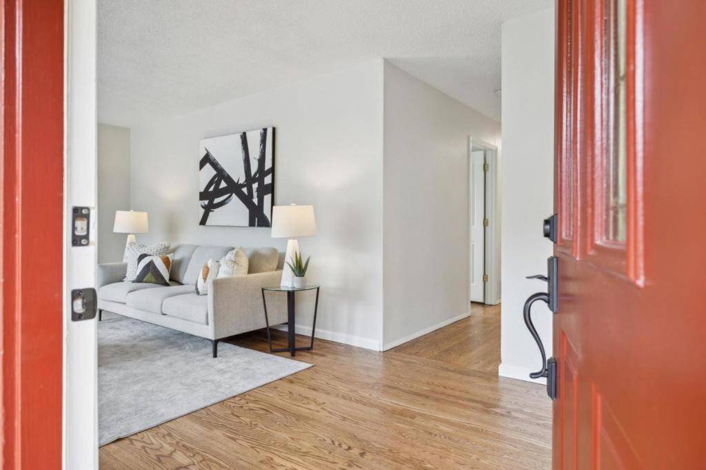 Pacifica, CA 94044,719 Moana WAY