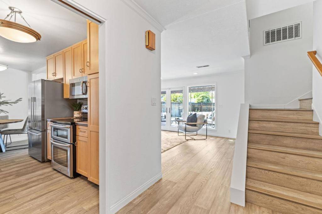 Santa Clara, CA 95051,3085 Warburton AVE