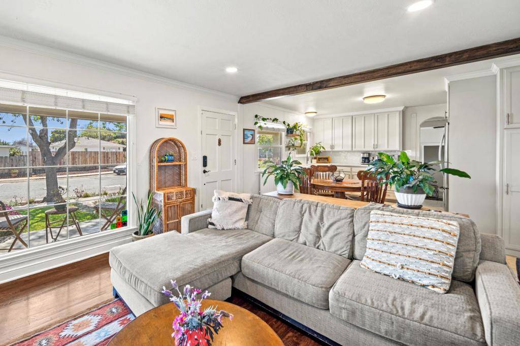Salinas, CA 93901,19 Grove ST