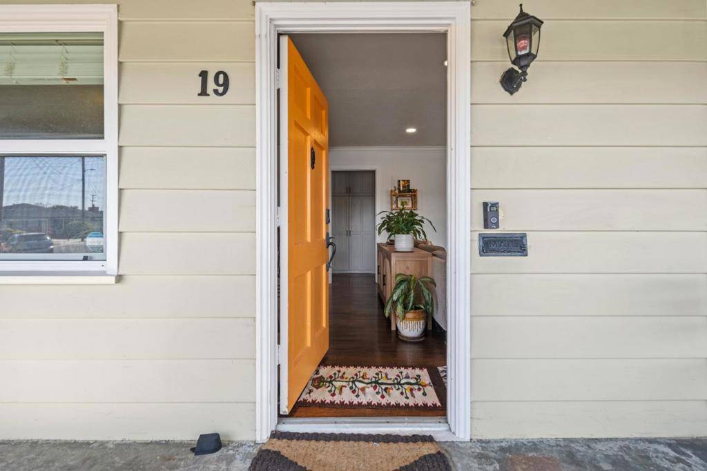 Salinas, CA 93901,19 Grove ST