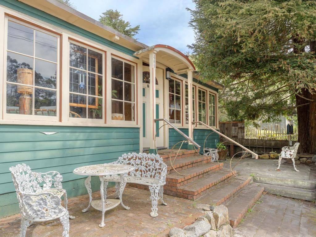 Pacific Grove, CA 93950,469 Evergreen RD