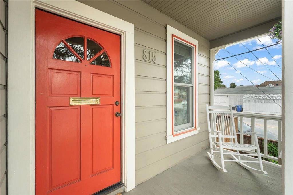 Santa Cruz, CA 95060,815 River ST