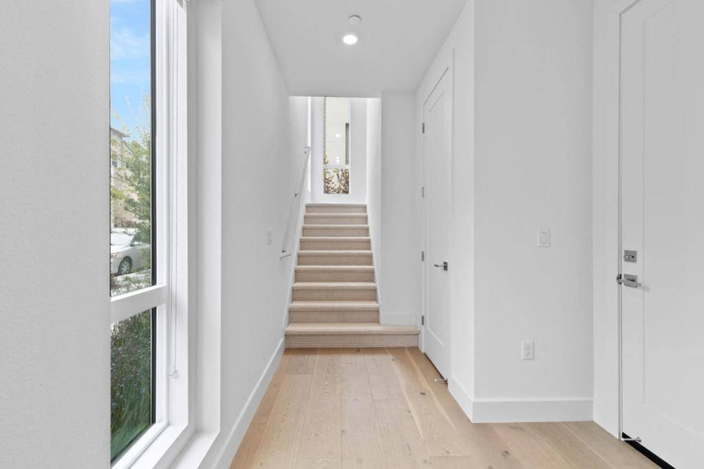 Santa Clara, CA 95051,3020 Boyter PL #105