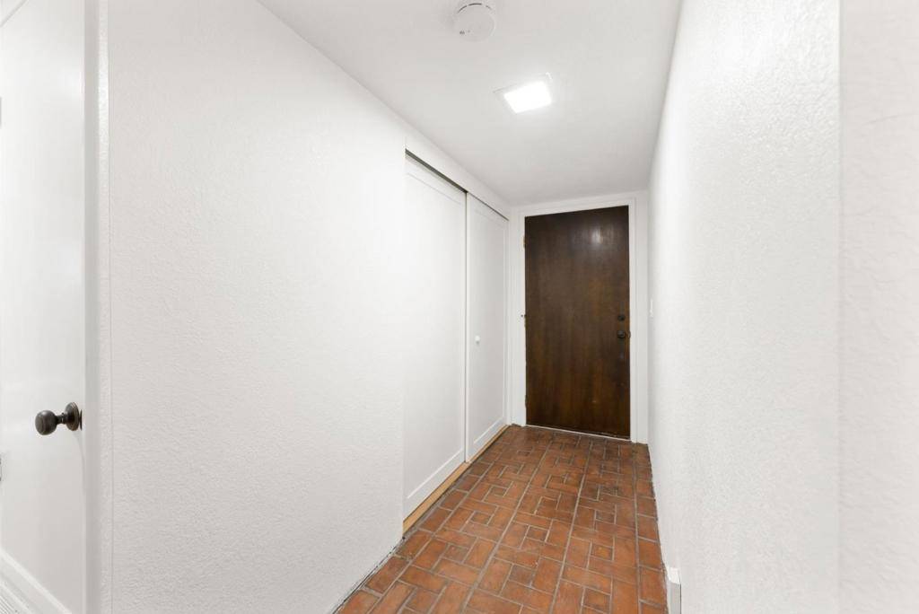 Cupertino, CA 95014,8145 Park Villa CIR