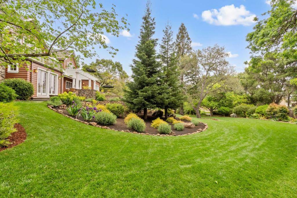 Saratoga, CA 95070,20470 Montalvo Heights DR