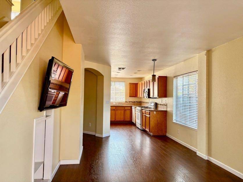 San Jose, CA 95116,1605 HERMOCILLA WAY