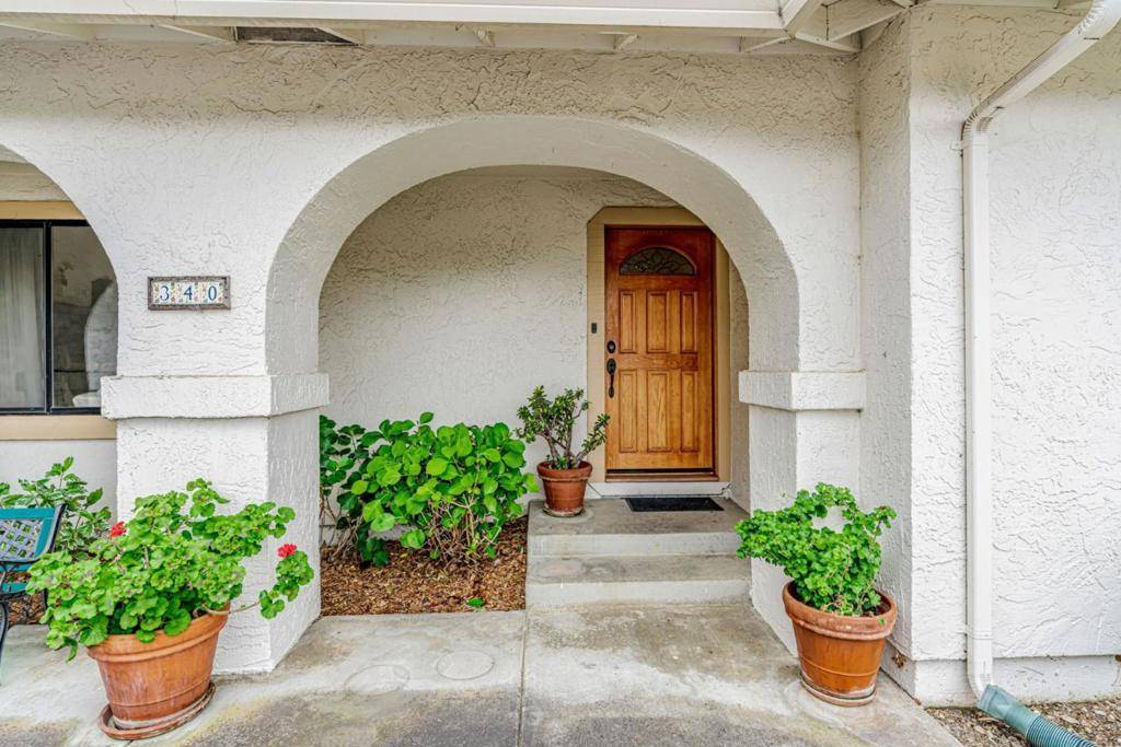 San Juan Bautista, CA 95045,340 Merrill RD