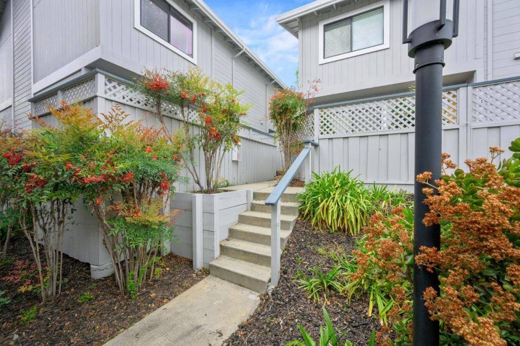 Campbell, CA 95008,151 Monte Villa CT