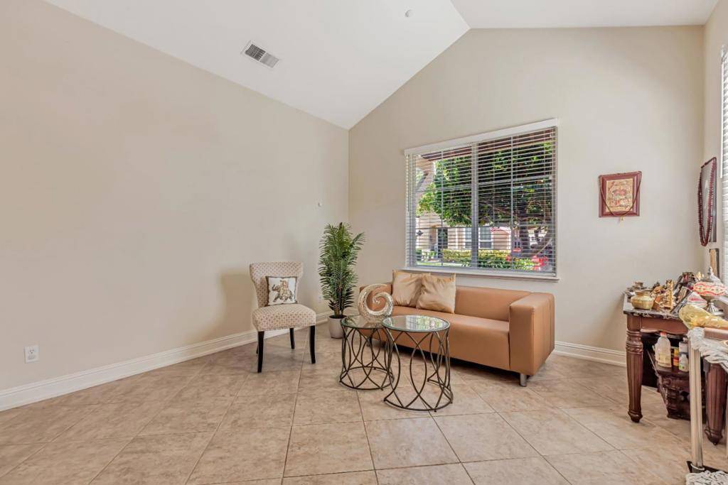 Gilroy, CA 95020,5871 Masoni Place