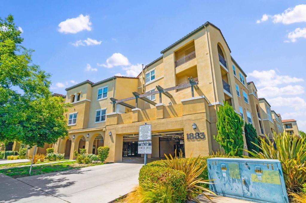 Santa Clara, CA 95054,1883 Agnew RD #114