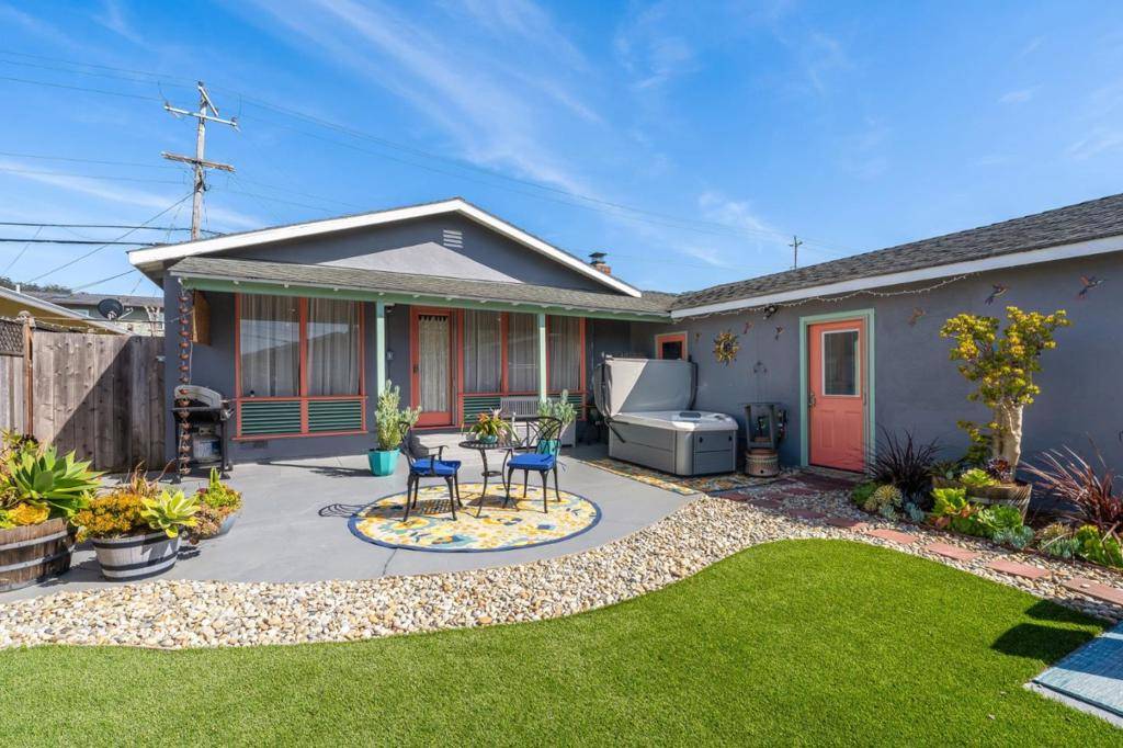 Pacifica, CA 94044,1324 Peralta RD