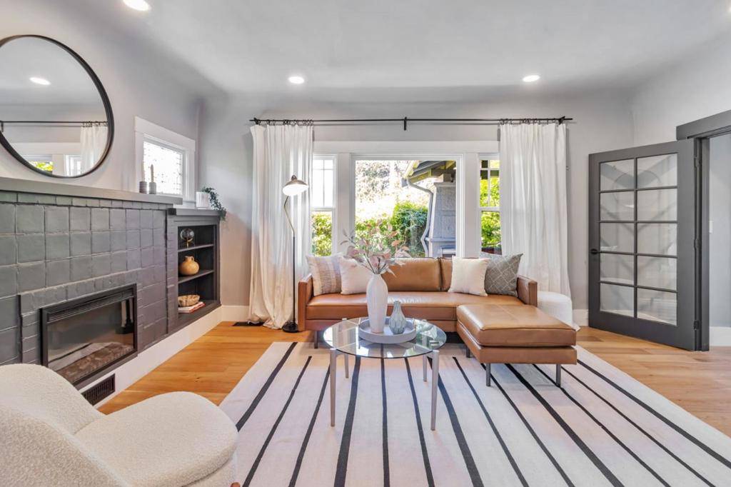 Oakland, CA 94611,1833 Brandon ST