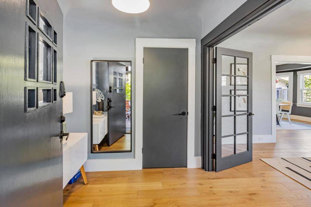 Oakland, CA 94611,1833 Brandon ST