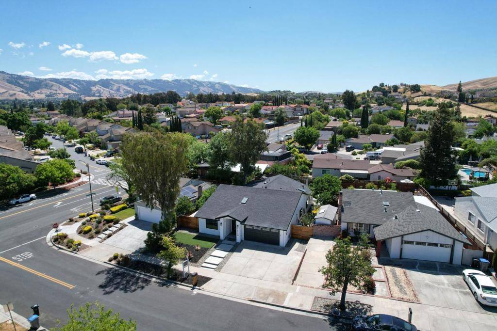 San Jose, CA 95121,2178 Toryglen WAY