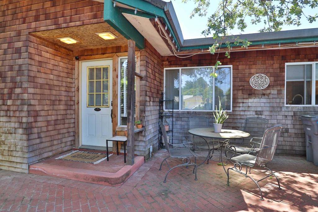 Gilroy, CA 95020,8421 Wayland LN