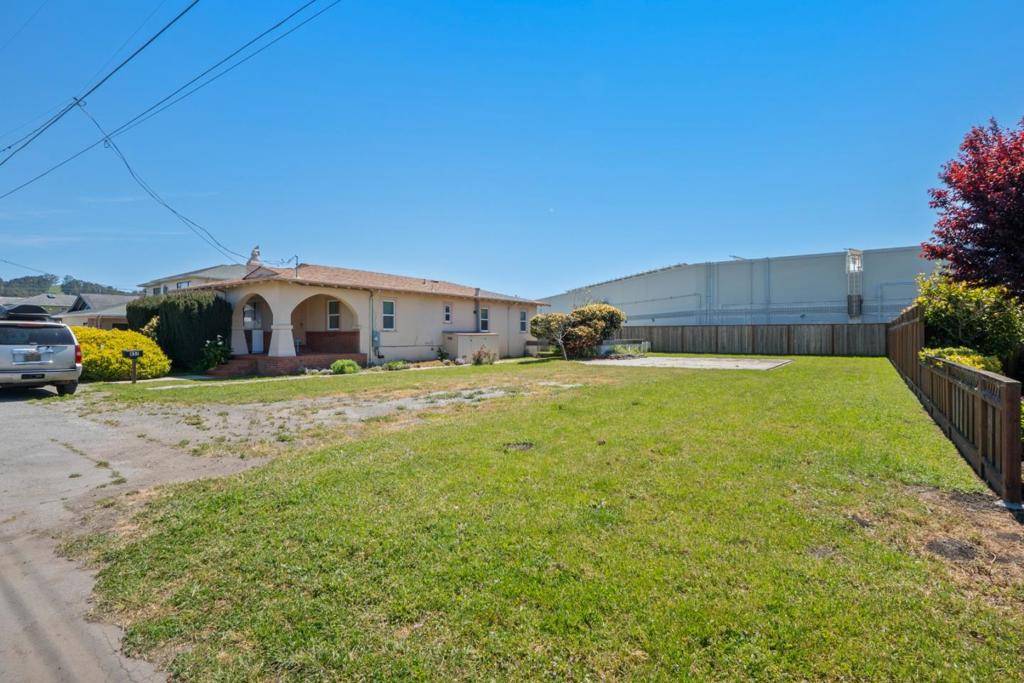 Half Moon Bay, CA 94019,411 Belleville