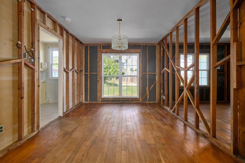Daly City, CA 94015,1823 Sweetwood DR