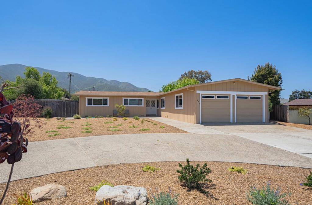 Salinas, CA 93908,18030 Prado LN