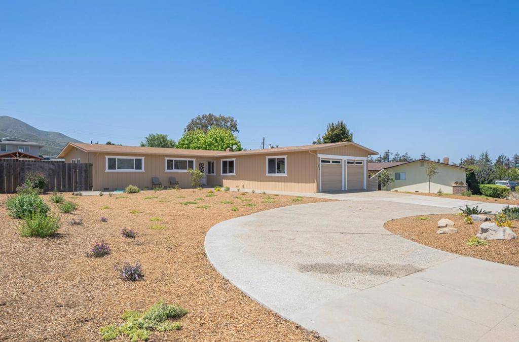Salinas, CA 93908,18030 Prado LN