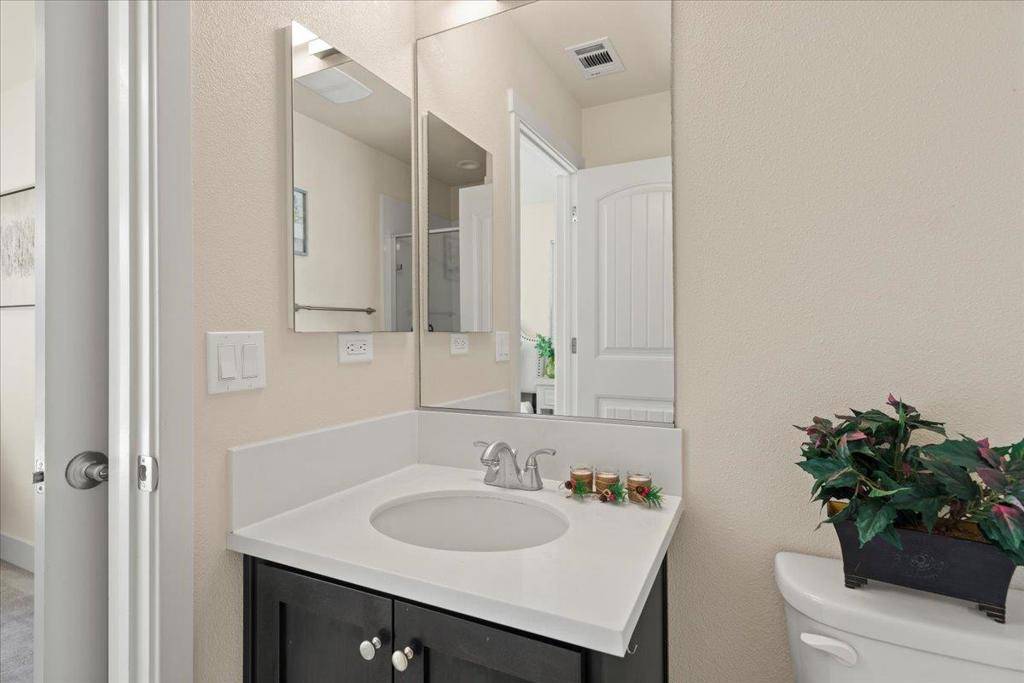Sunnyvale, CA 94085,516 San Augusto TER