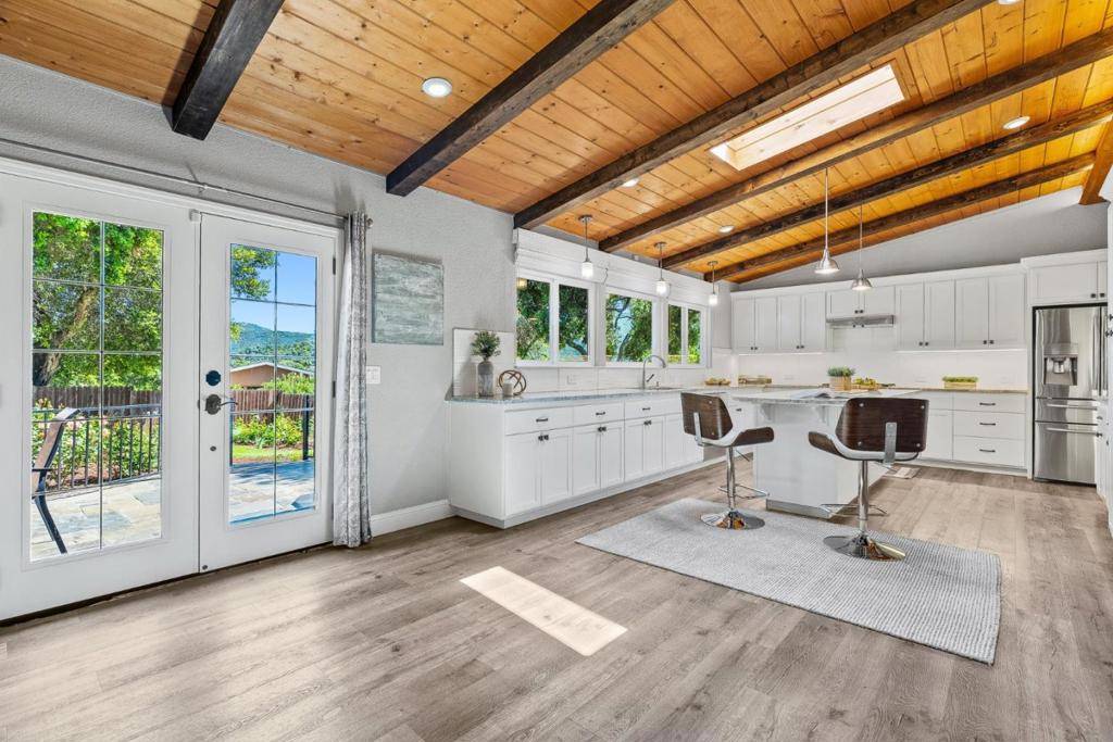 Carmel Valley, CA 93924,75 Poppy RD