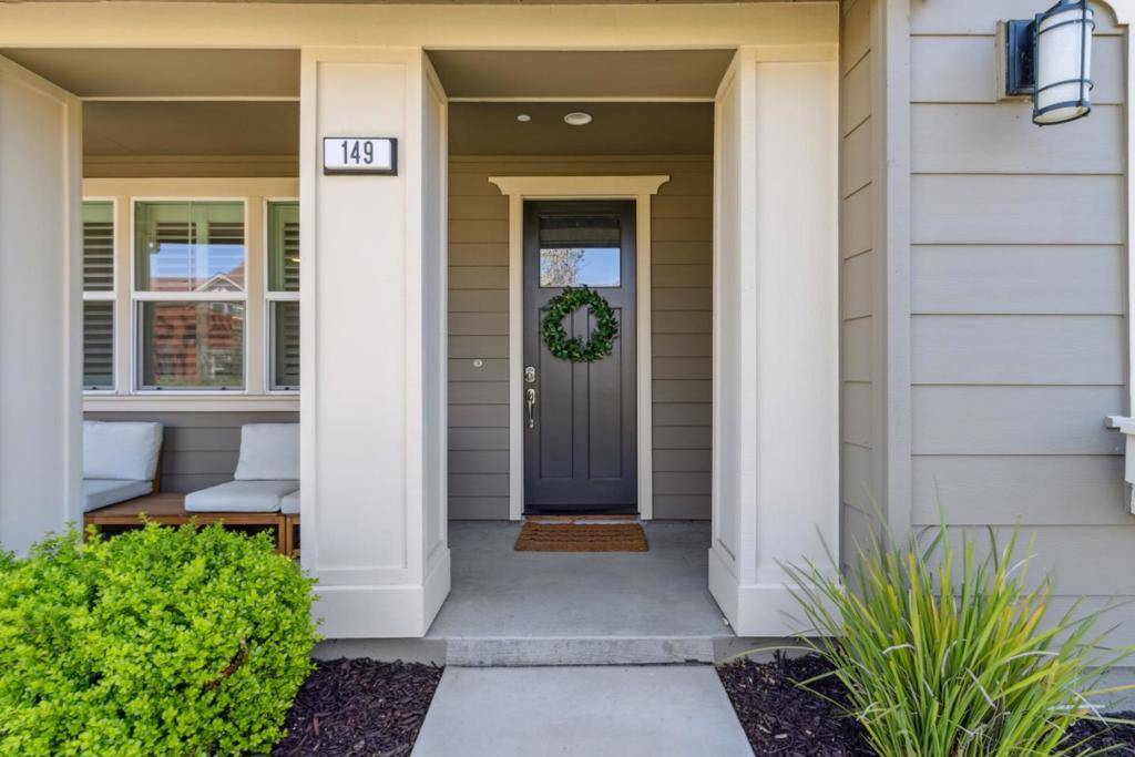 Morgan Hill, CA 95037,149 Banano LN